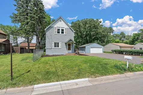 2219 Eldridge Avenue E North Saint Paul MN 55109