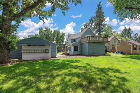 2219 Eldridge Avenue E North Saint Paul MN 55109
