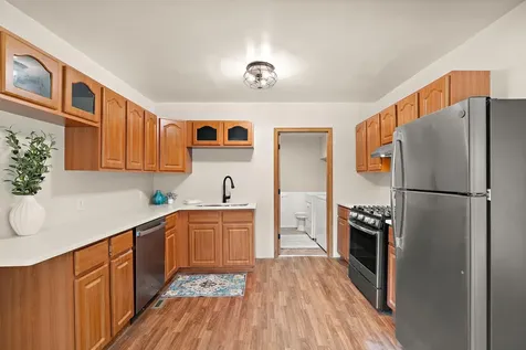 2219 Eldridge Avenue E North Saint Paul MN 55109