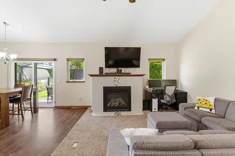 300 Tanager Road Mankato MN 56001