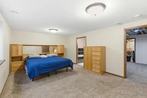 300 Tanager Road Mankato MN 56001