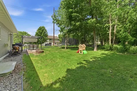 300 Tanager Road Mankato MN 56001