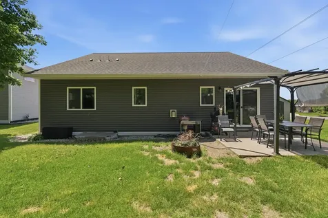 300 Tanager Road Mankato MN 56001