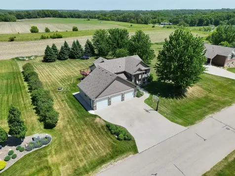 60722 254th Avenue Mantorville MN 55955