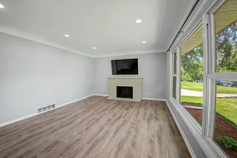 666 3rd Avenue NW New Brighton MN 55112