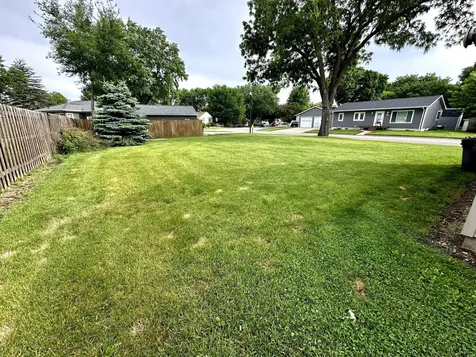 415 N 6th Street Marshall MN 56258