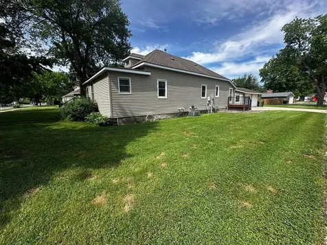 415 N 6th Street Marshall MN 56258