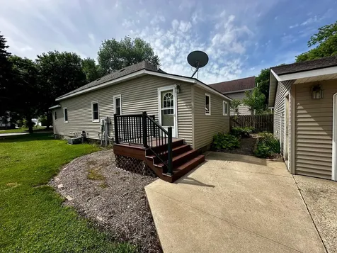 415 N 6th Street Marshall MN 56258