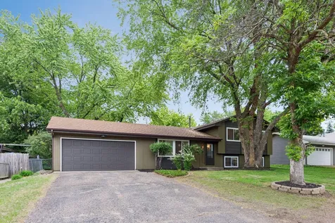 1083 126th Lane NE Blaine MN 55434