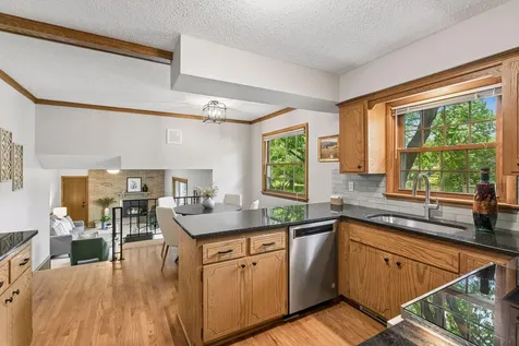 2095 Kelly Drive Golden Valley MN 55427