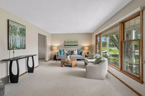 2095 Kelly Drive Golden Valley MN 55427
