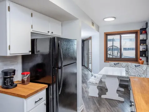 26 10th Street W Saint Paul MN 55102