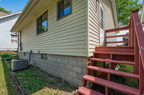 1631 Woodbridge Street Saint Paul MN 55117