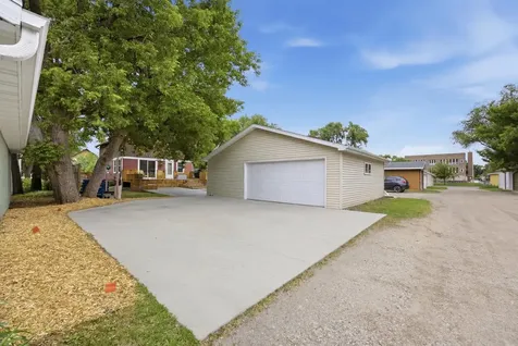 905 3rd Street N Fargo ND 58102