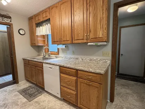 1518 Falcon Drive Fairmont MN 56031