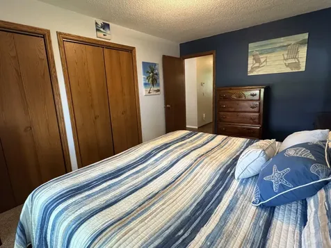 1518 Falcon Drive Fairmont MN 56031