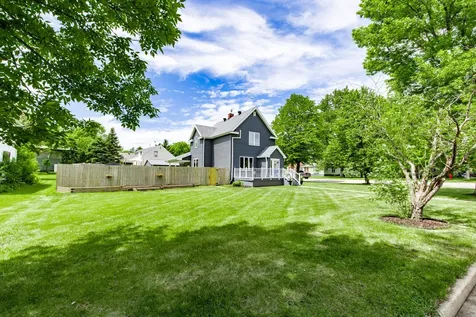 521 9th Street Hawley MN 56549