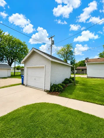 40 Spring Street Kenyon MN 55946