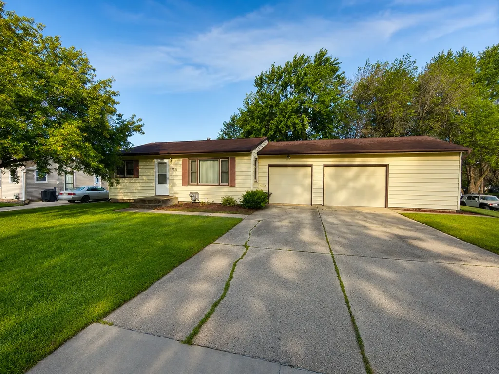 1238 Bigelow Avenue Owatonna MN 55060