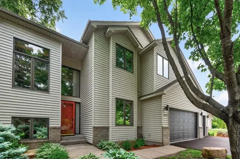 4167 Eau Claire Trail NE Prior Lake MN 55372