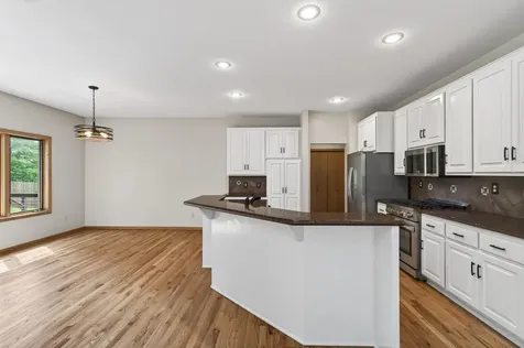 4167 Eau Claire Trail NE Prior Lake MN 55372