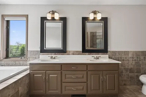 4167 Eau Claire Trail NE Prior Lake MN 55372