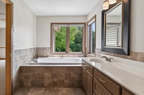 4167 Eau Claire Trail NE Prior Lake MN 55372