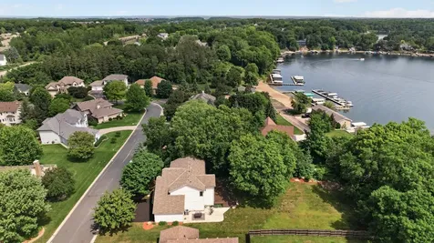 4167 Eau Claire Trail NE Prior Lake MN 55372