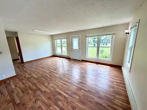 565 Madson Avenue SW Hutchinson MN 55350
