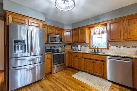 704 Country Estate Court SE Stewartville MN 55976