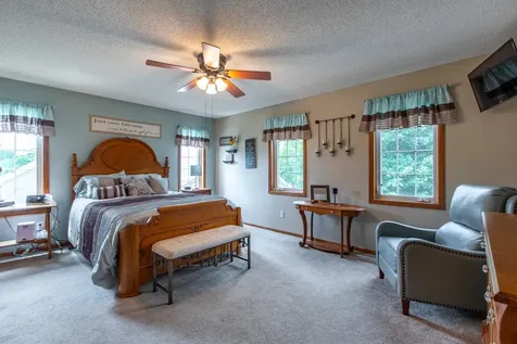 704 Country Estate Court SE Stewartville MN 55976