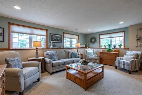 704 Country Estate Court SE Stewartville MN 55976
