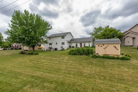 704 Country Estate Court SE Stewartville MN 55976