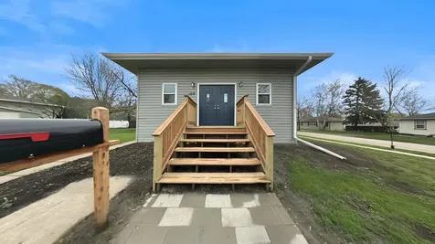 109 S Cottage Grove Avenue Luverne MN 56156