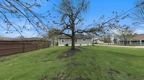 109 S Cottage Grove Avenue Luverne MN 56156