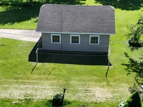 111 W Cabot Street Le Roy MN 55951