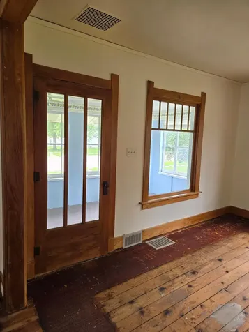 111 W Cabot Street Le Roy MN 55951