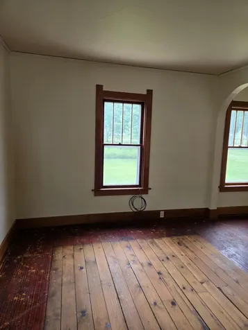 111 W Cabot Street Le Roy MN 55951