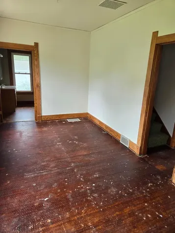 111 W Cabot Street Le Roy MN 55951