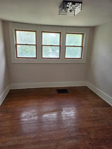 111 W Cabot Street Le Roy MN 55951
