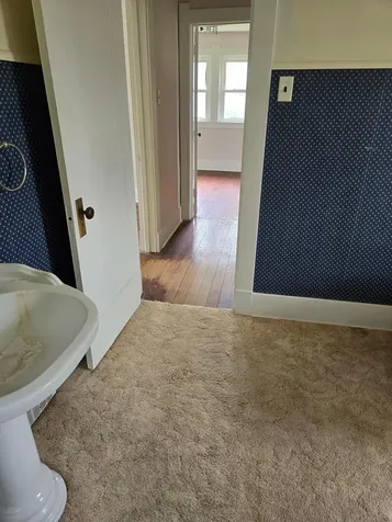 111 W Cabot Street Le Roy MN 55951