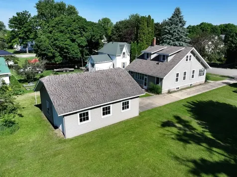 111 W Cabot Street Le Roy MN 55951