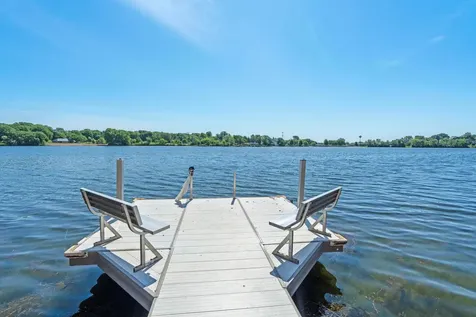 329 Geneva Avenue N Oakdale MN 55128