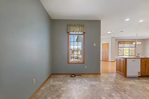 2129 Bard Court Faribault MN 55021