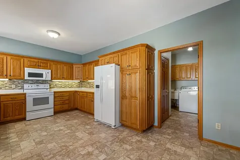 2129 Bard Court Faribault MN 55021