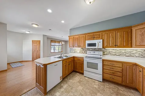 2129 Bard Court Faribault MN 55021