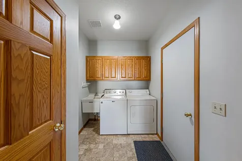 2129 Bard Court Faribault MN 55021