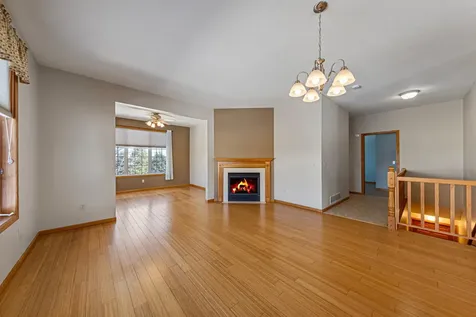 2129 Bard Court Faribault MN 55021