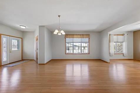 2129 Bard Court Faribault MN 55021