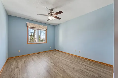 2129 Bard Court Faribault MN 55021